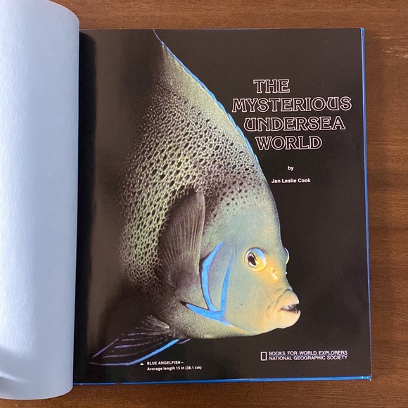 Vintage Aquatic Book Bundle - Picture 4 of 16